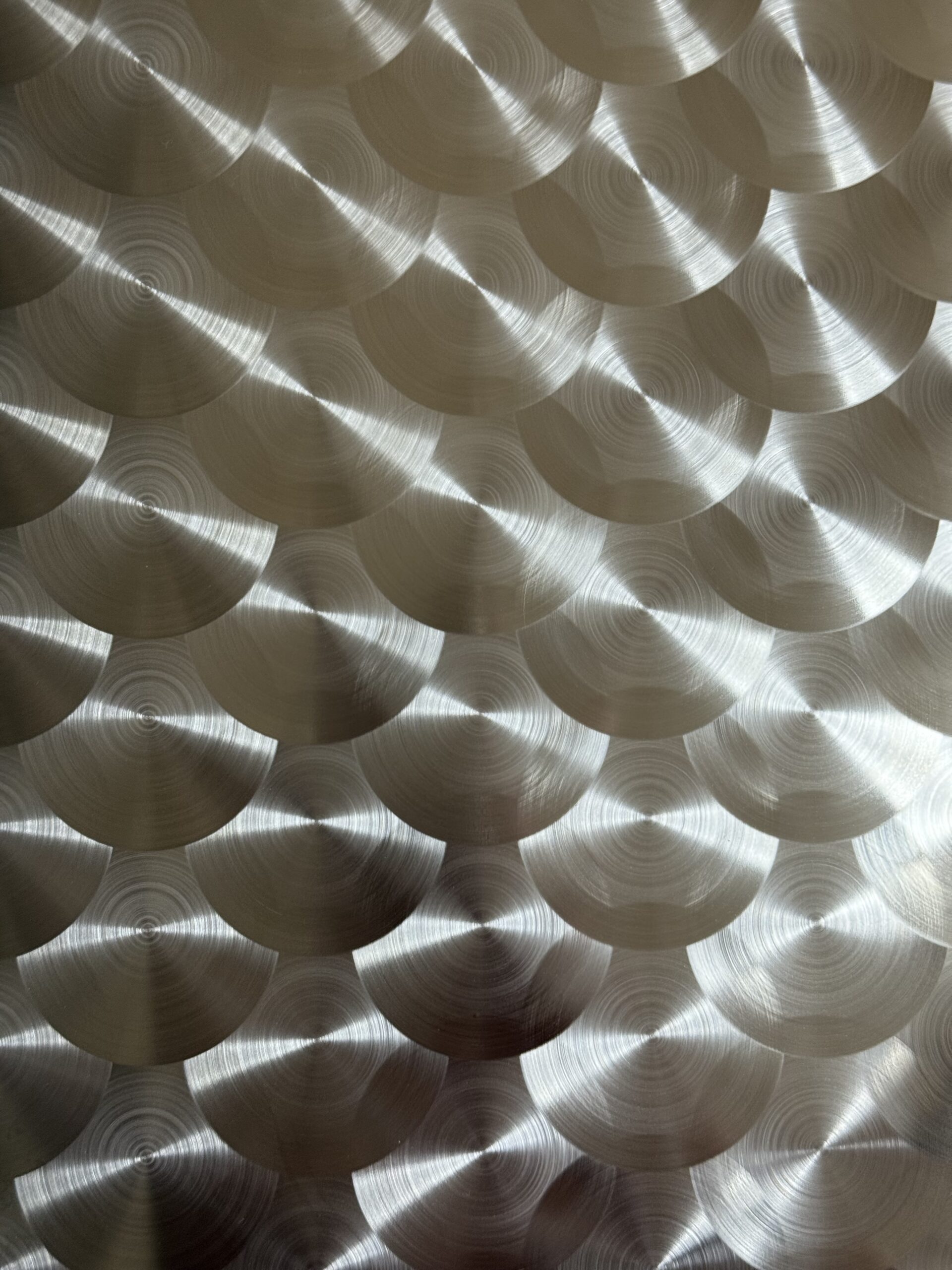 RollSteel - hurtownia stali nierdzewnej | Ozdobne blachy nierdzewne MAZEROWANA