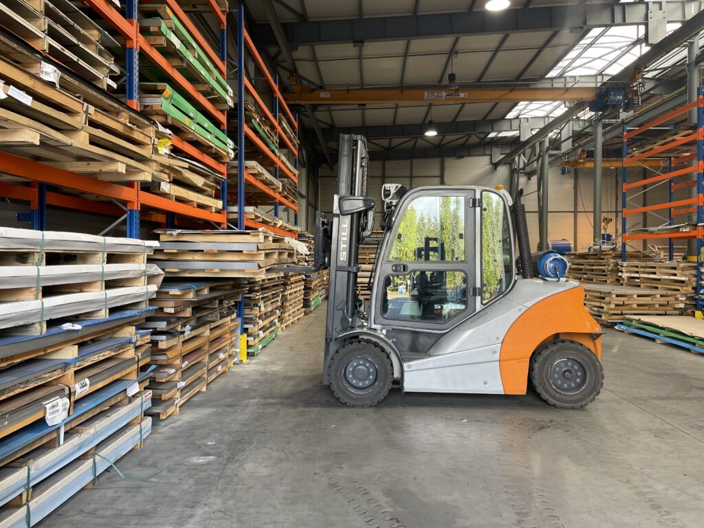 RollSteel - hurtownia stali nierdzewnej | Blacha nierdzewna i kwasoodporna w arkuszach